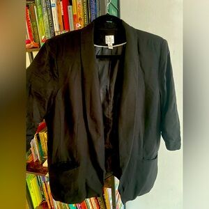 Lauren Conrad 3/4 length blazer with functional pockets